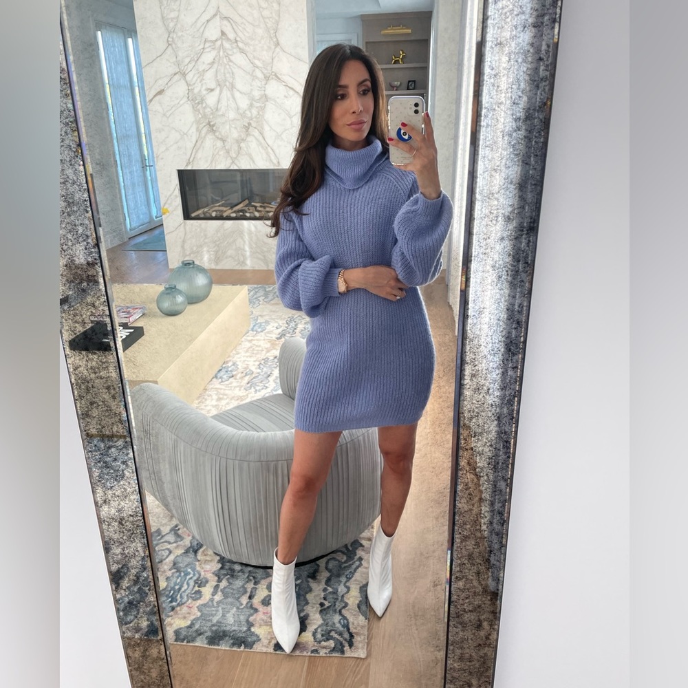 Vero Moda- Oversized turtleneck crochet sweater